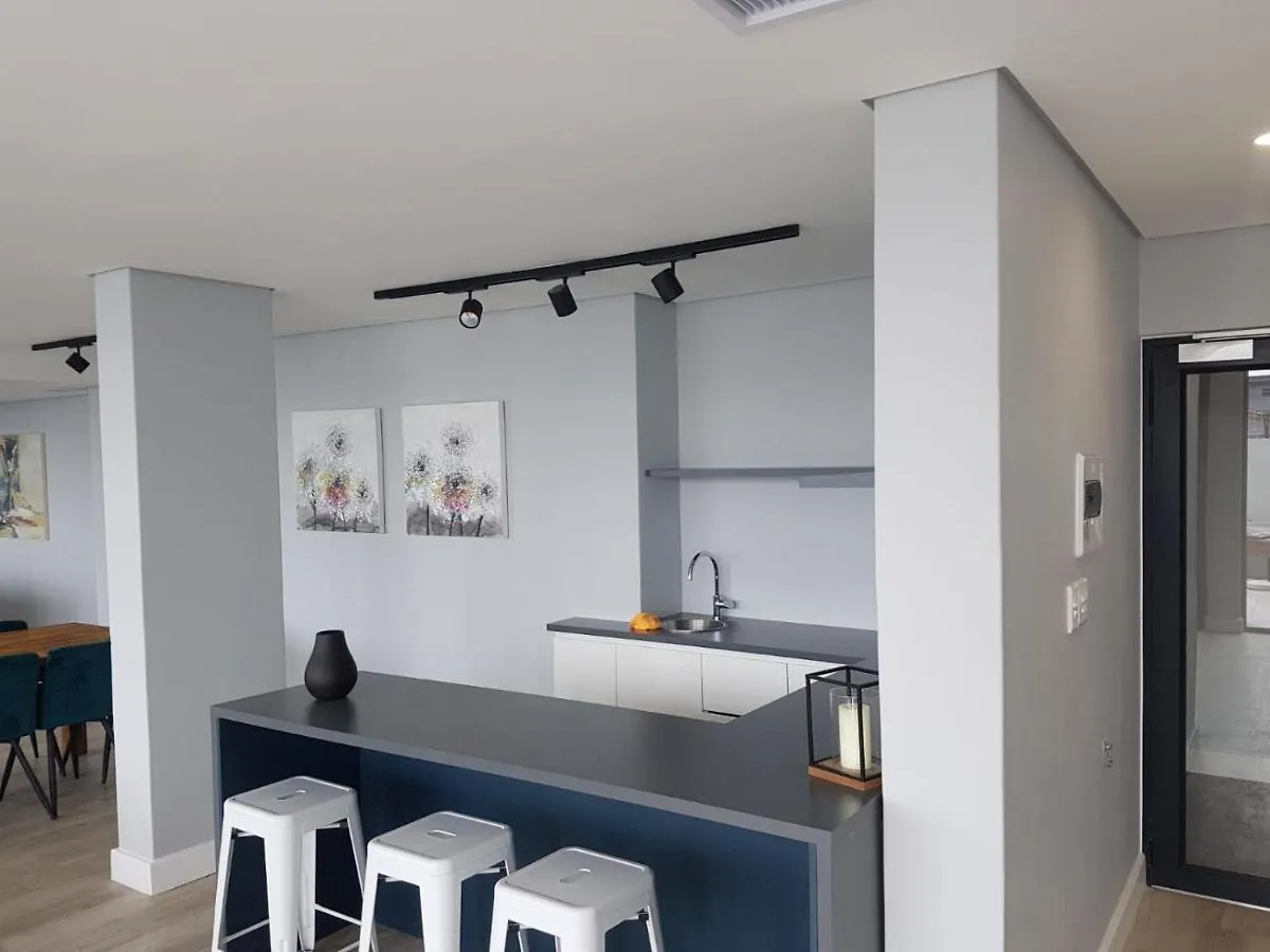 Hairbay Studio Units Cape Town Daire