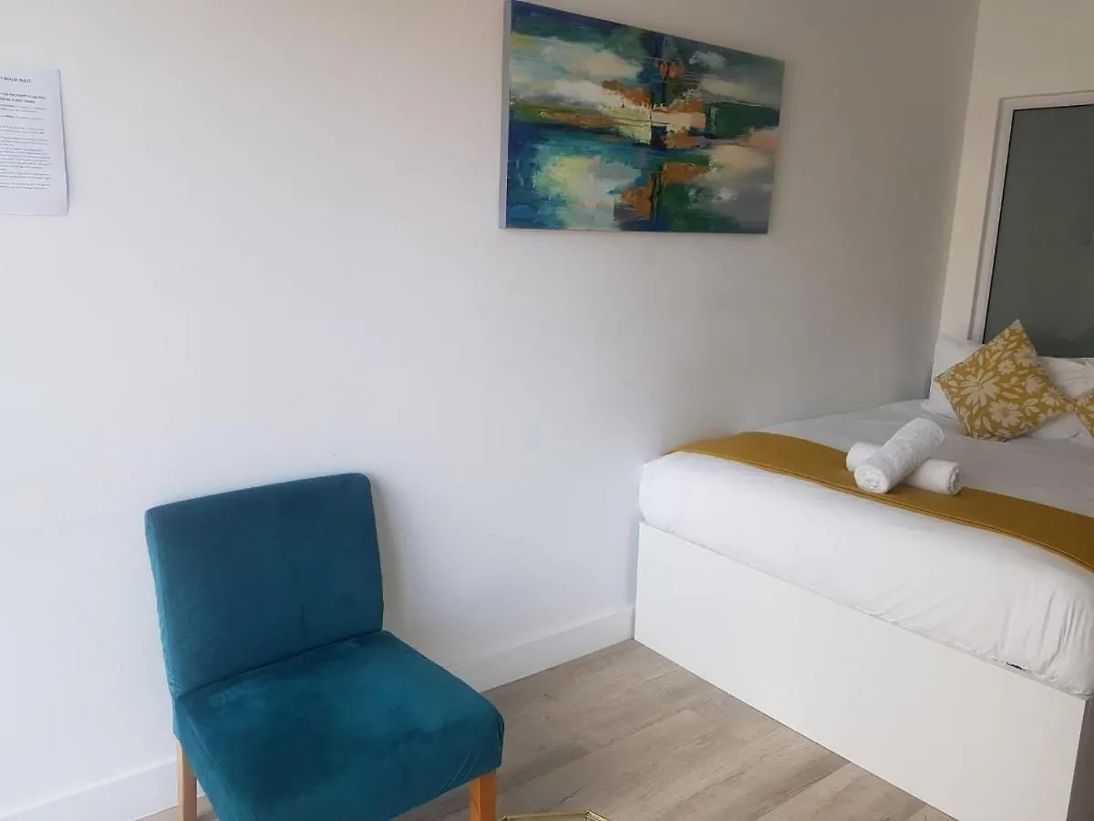 Daire Hairbay Studio Units Cape Town